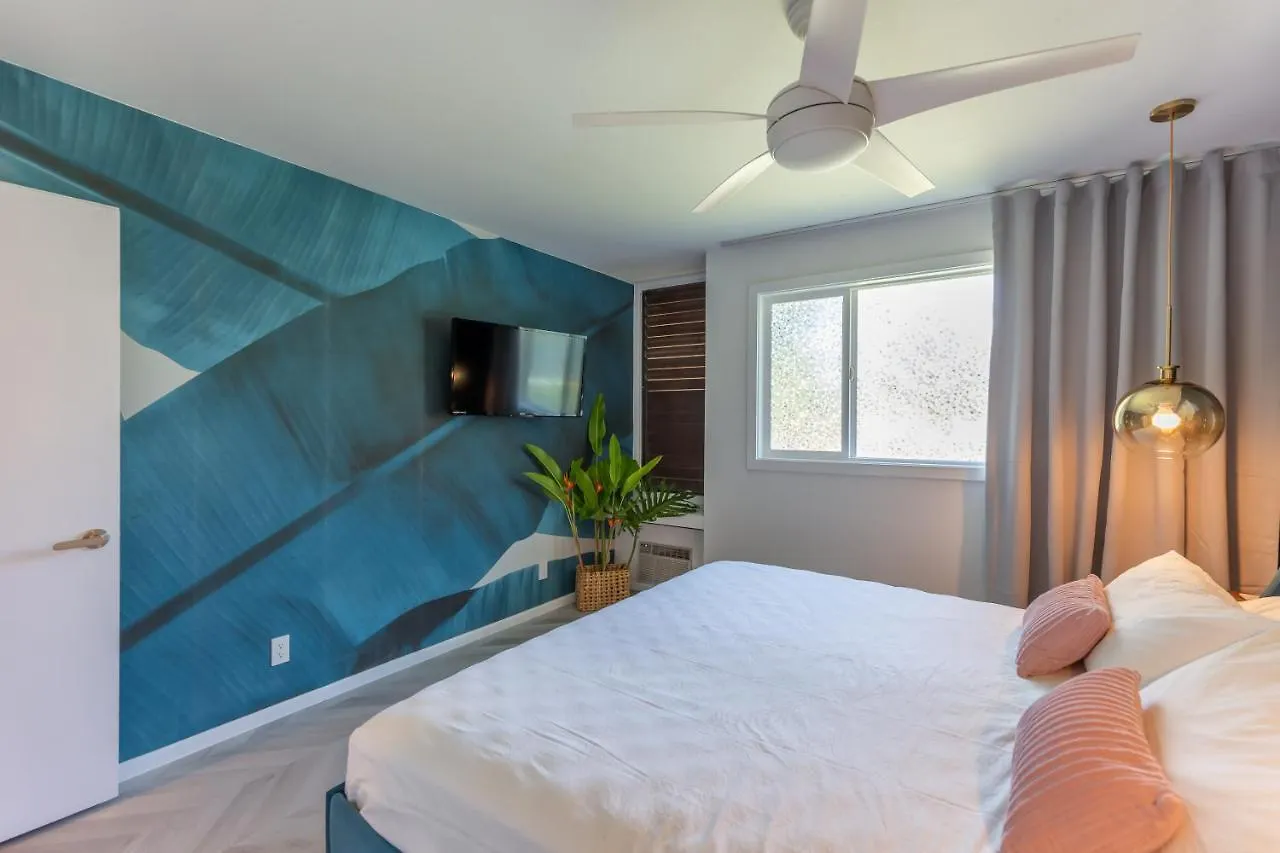 Modern, Romantic Vibes In The Tropics Kahuku